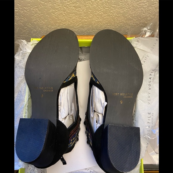 NIB-Very Volatile Western Leather Cutout Sandals - Picture 11 of 16